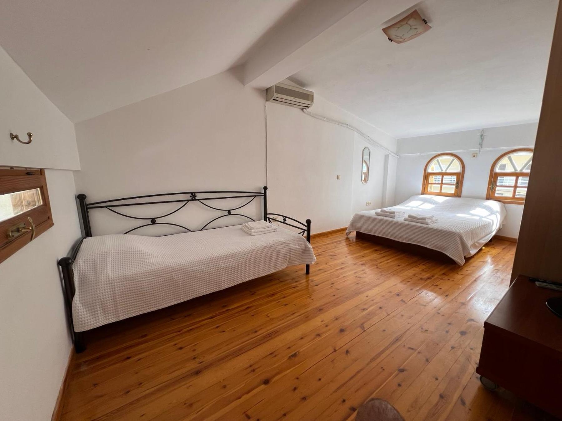 Villa Casa Di Mare Loutráki Esterno foto